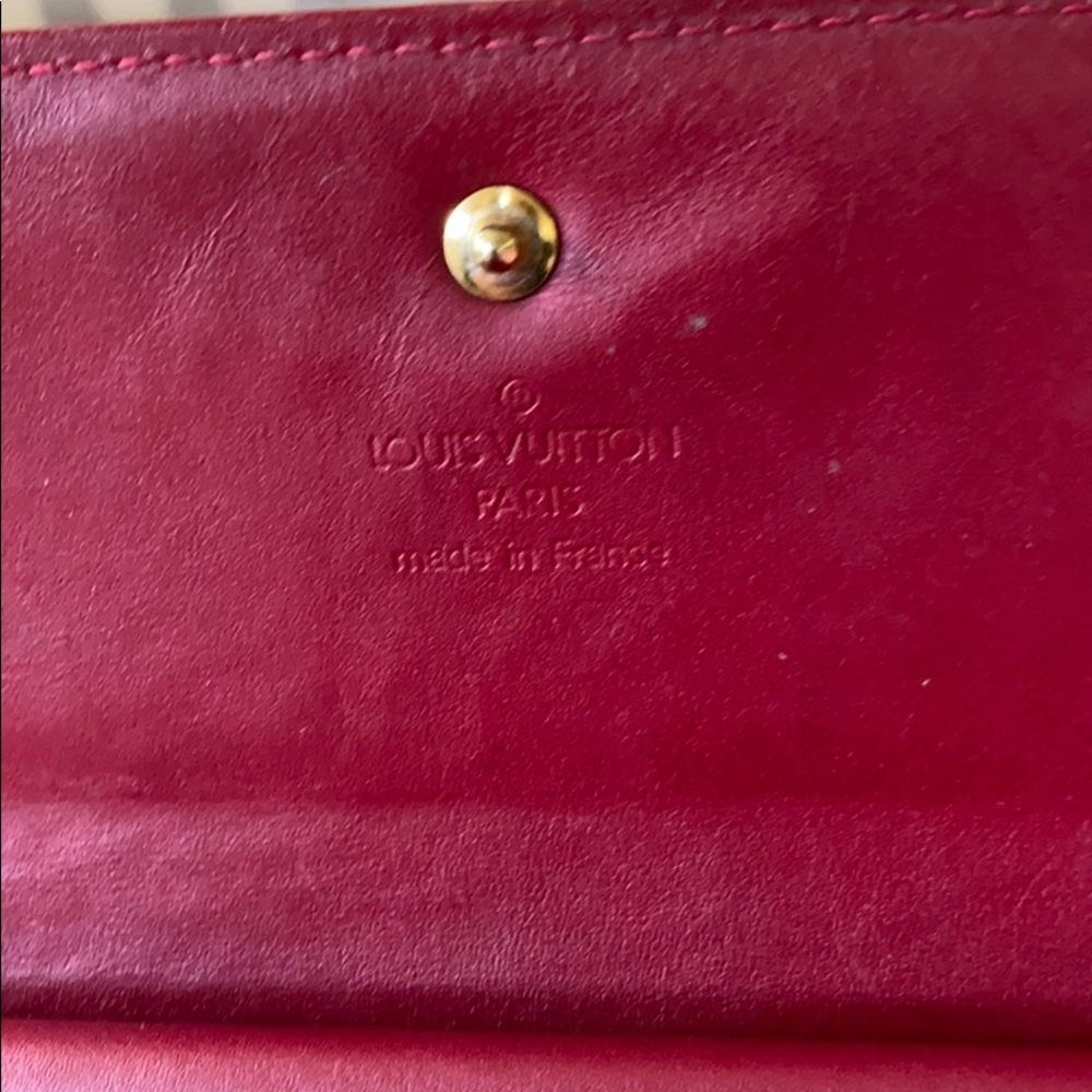 Louis Vuitton Brentwood and Wallet - Picture 7 of 16